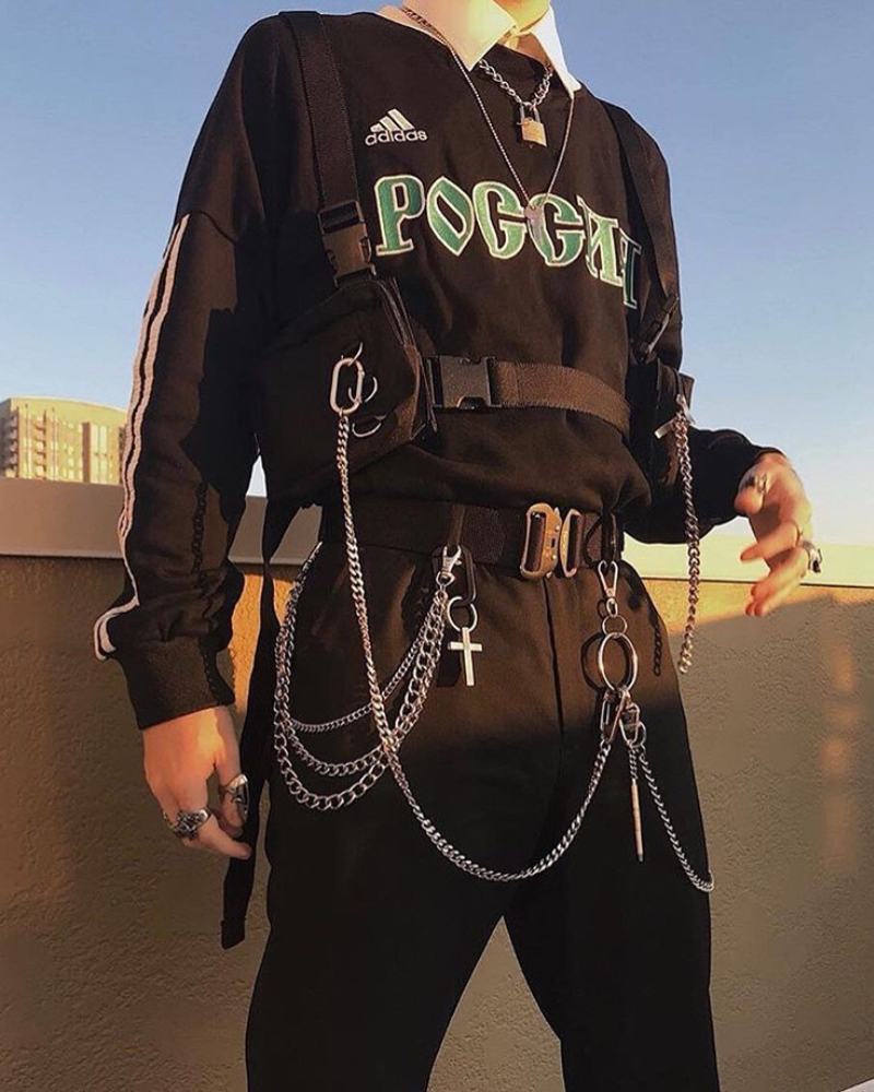 Compact Multi-Use Chest Bag