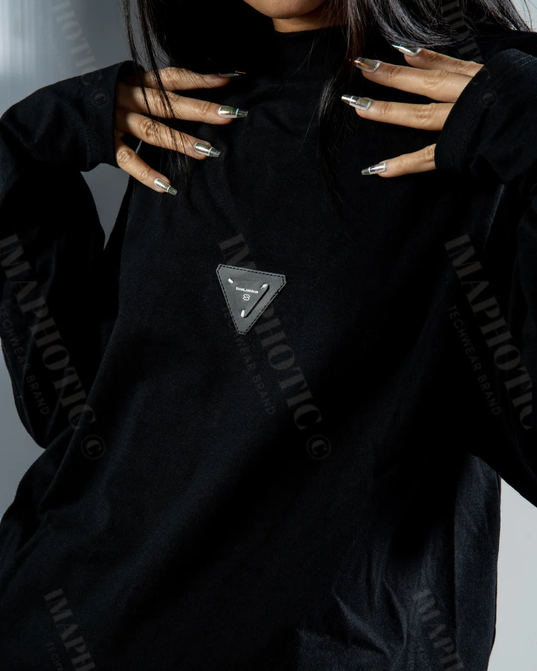 Chic Everyday Long-Sleeve Sweatshirt