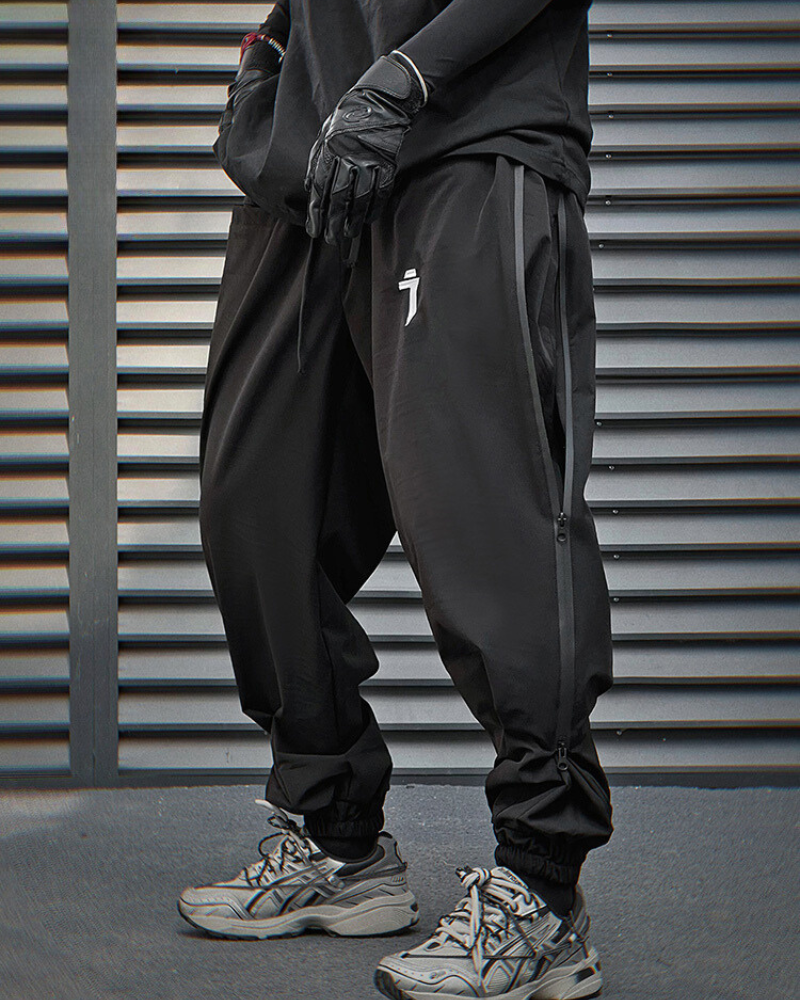 Versatile Zip-Up Cargo Pants