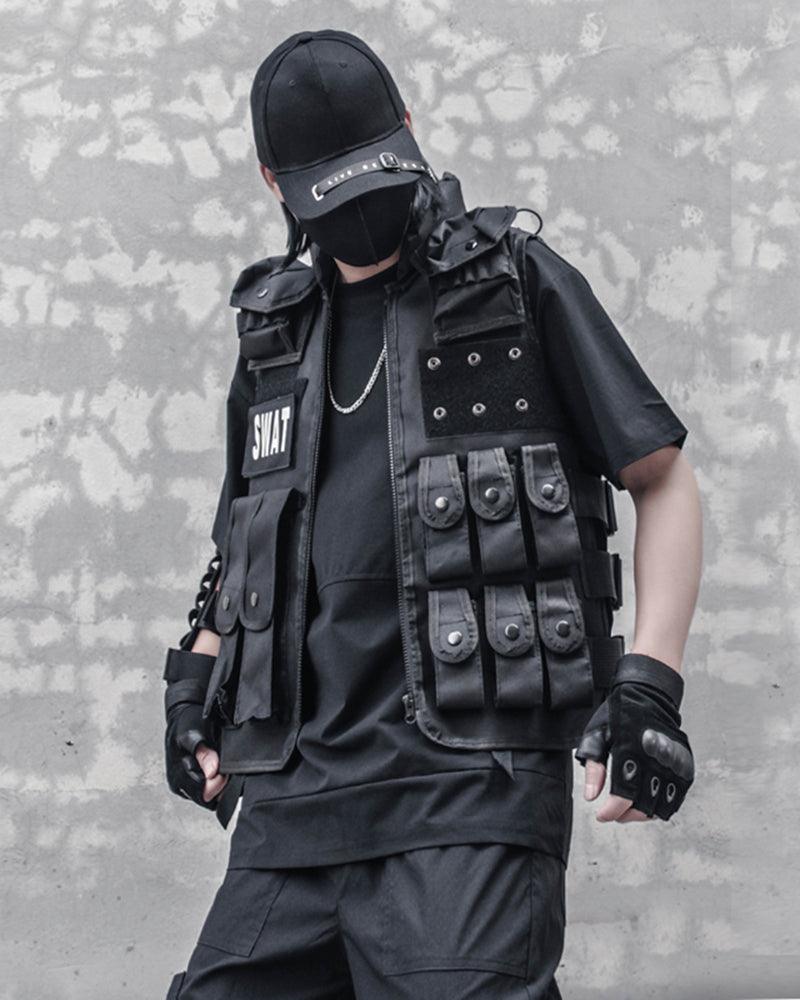 Explorer's Essential Multi-Pocket Vest