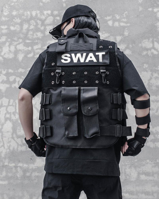 Explorer's Essential Multi-Pocket Vest