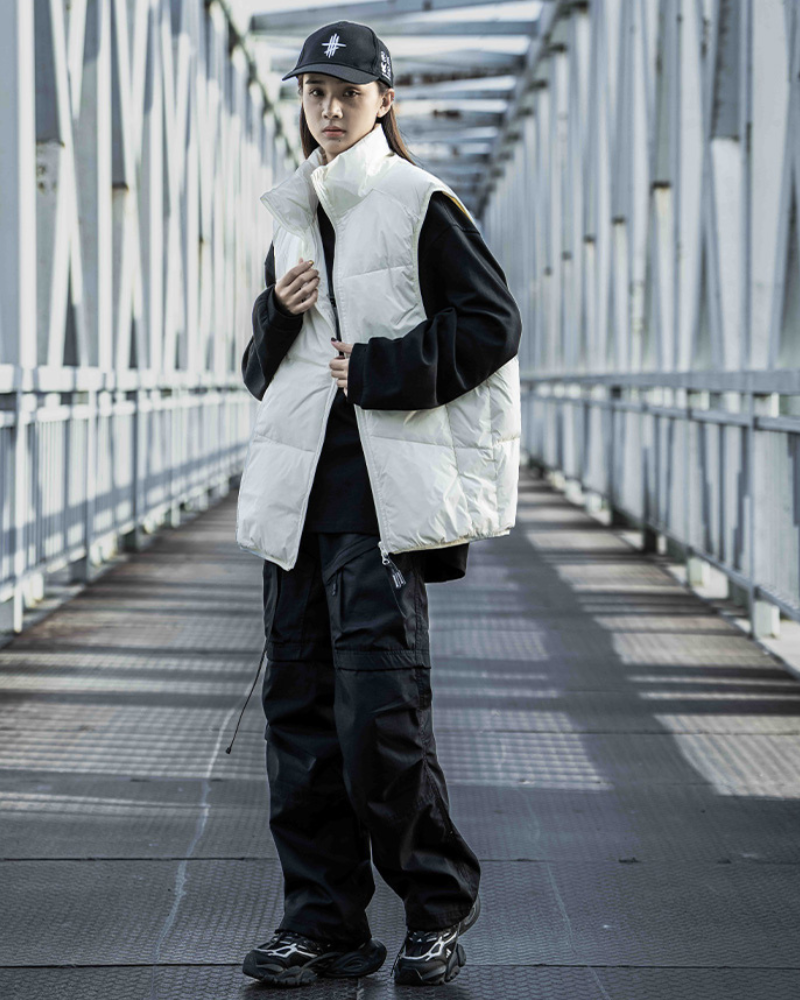 Snug Winter Vest with Zipper