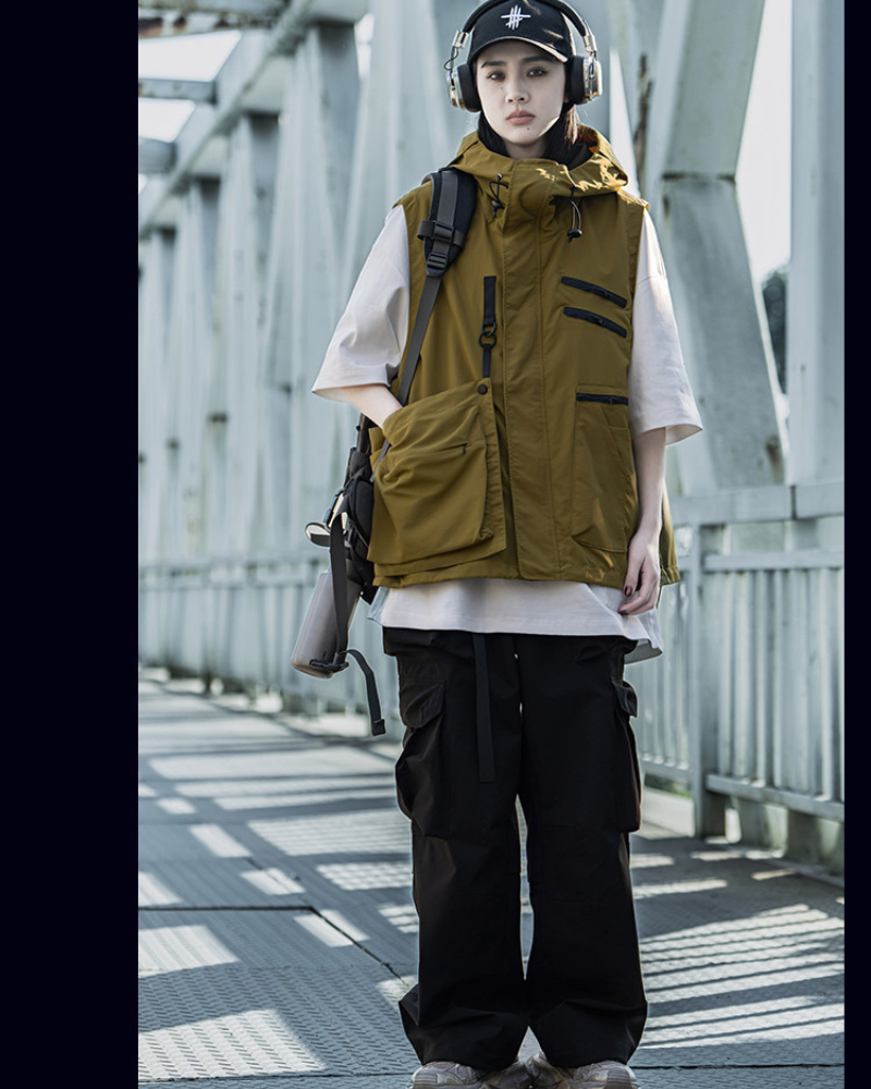 All-Weather Utility Pocket Vest