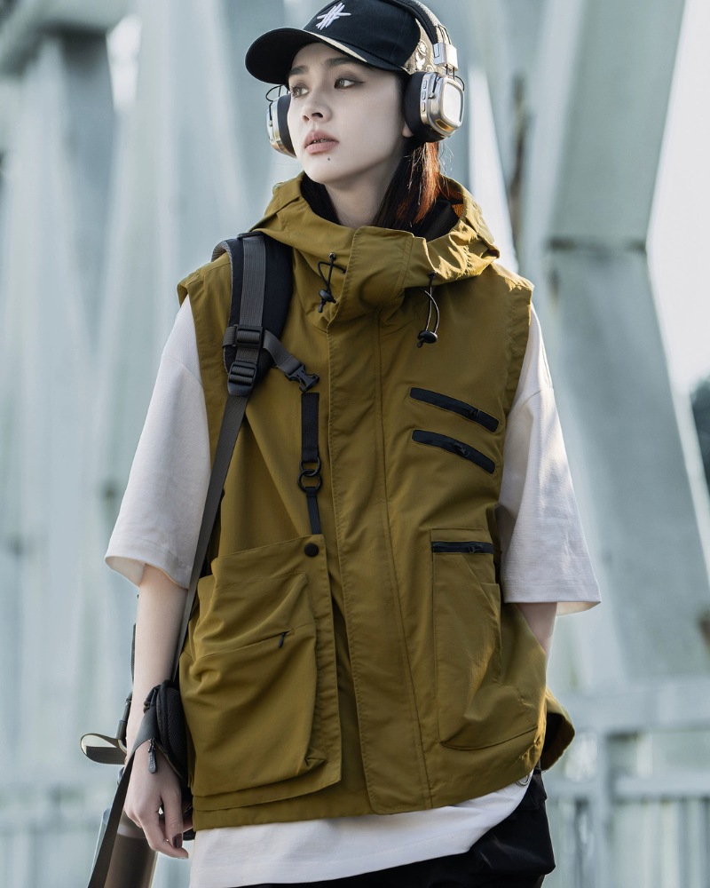 All-Weather Utility Pocket Vest