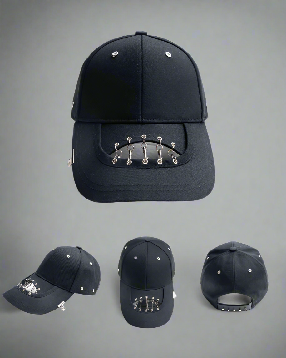 Bold Hollow Chain Black Cap