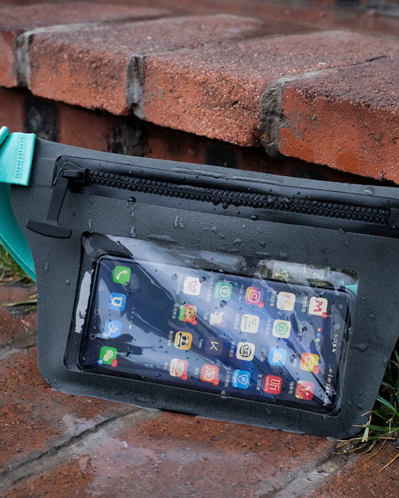 Swimmer's Ultimate Waterproof Waist Pack