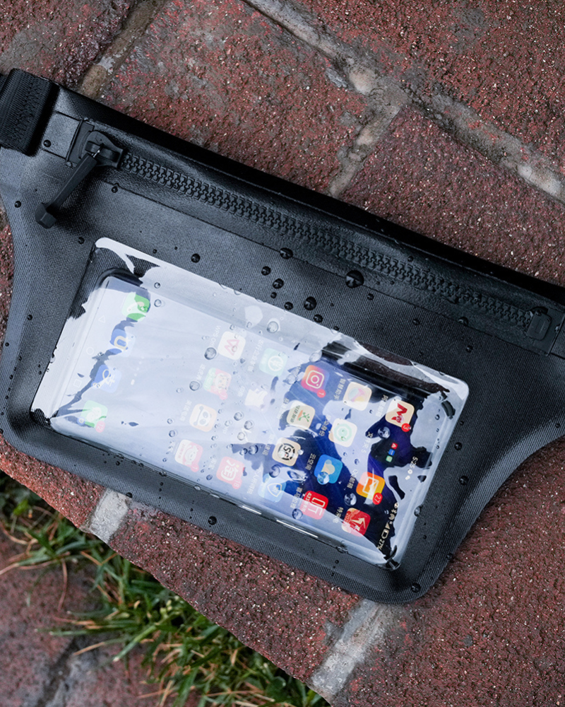Swimmer's Ultimate Waterproof Waist Pack