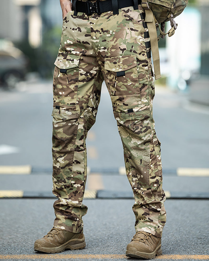 Explorer's Camo Cargo Pants