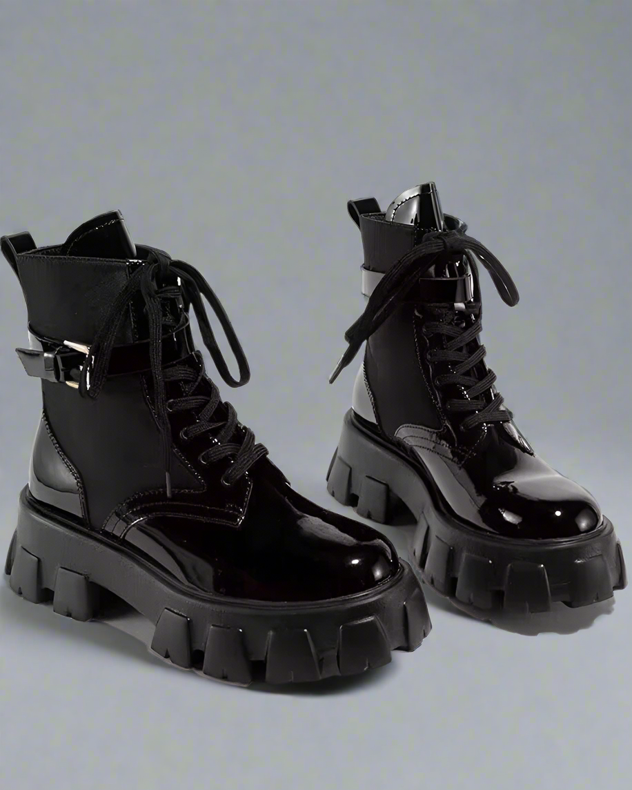 Versatile Leather Boots with Pockets