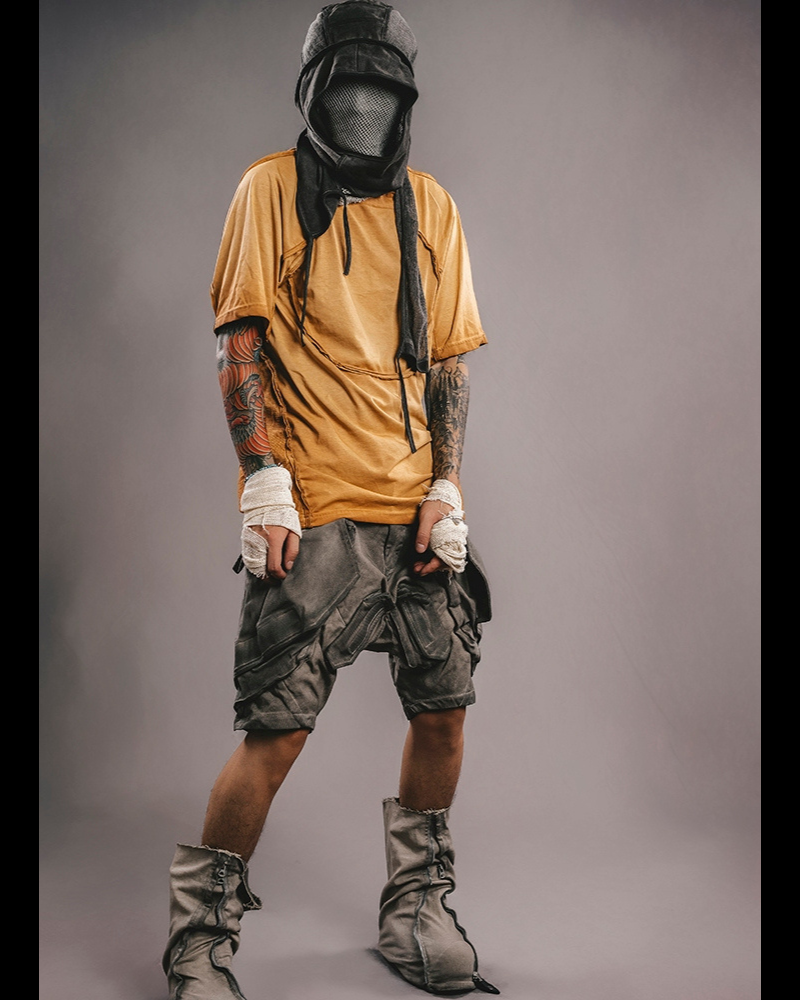 Chic Bat-Design Short Tee