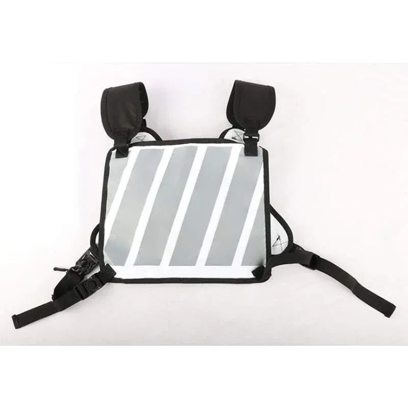 Dynamic Adventure Chest Pack - chest pack - Dynamic Adventure Chest Pack in Black and White