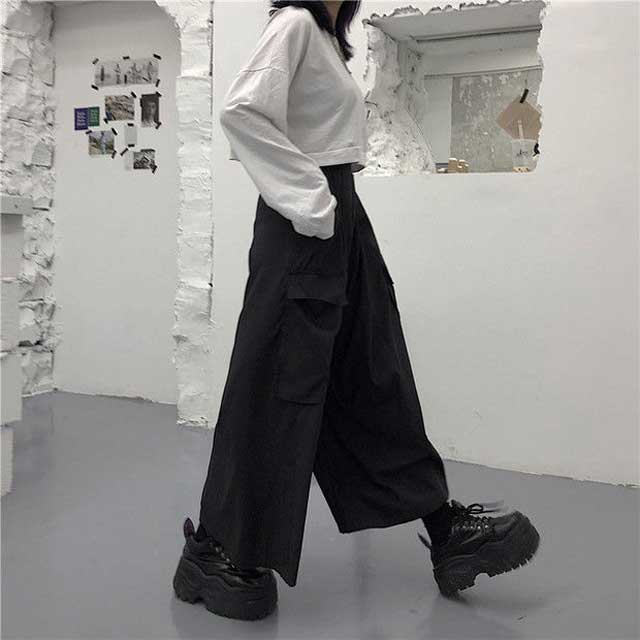 Elegant Flowing Split Trousers