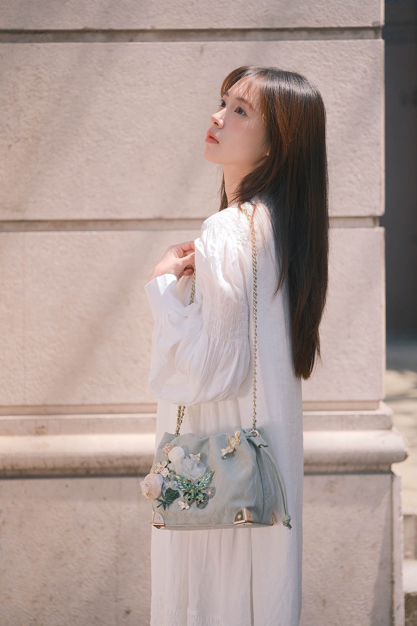 Lovely Floral Butterfly Bucket Bag