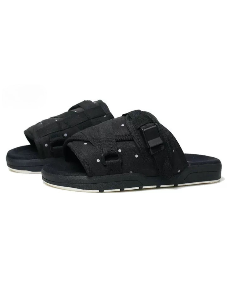 Tranquil Techwear Lounge Slippers