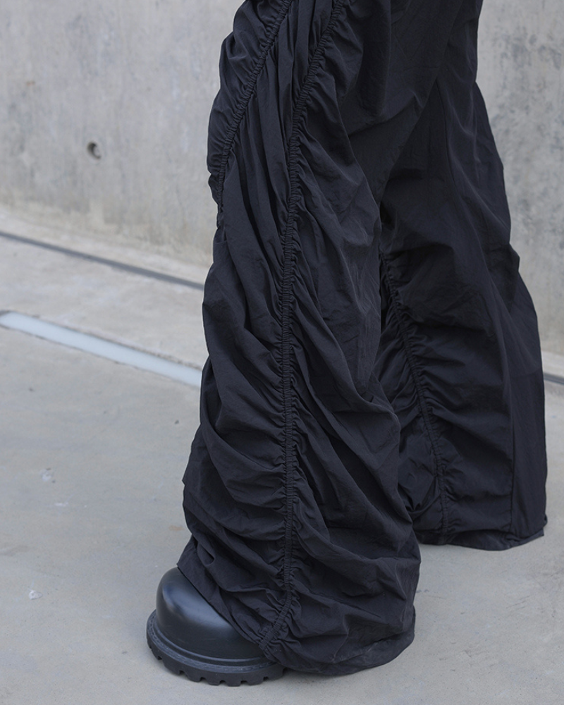 Stylish Pleated Spiral Trousers