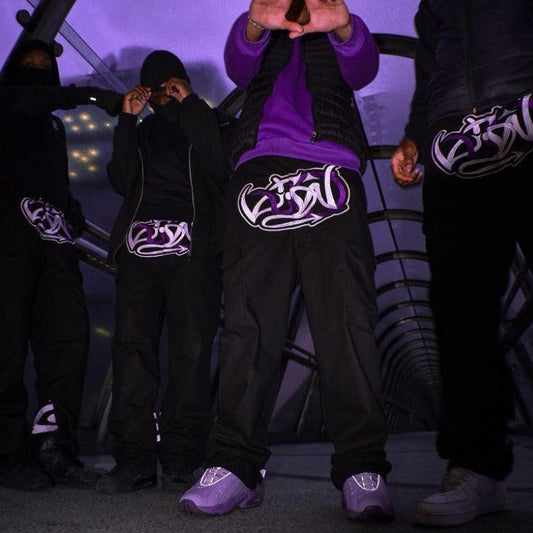 Black cargo graffiti - cargo pants - Trendy Black Cargo Graffiti Pants for Streetwear