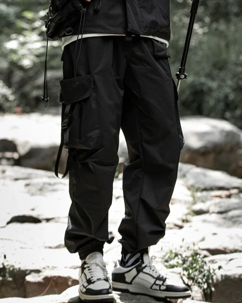 Chic Black Cargo Pants - cargo pants - Stylish Black Cargo Pants with Functional Pockets