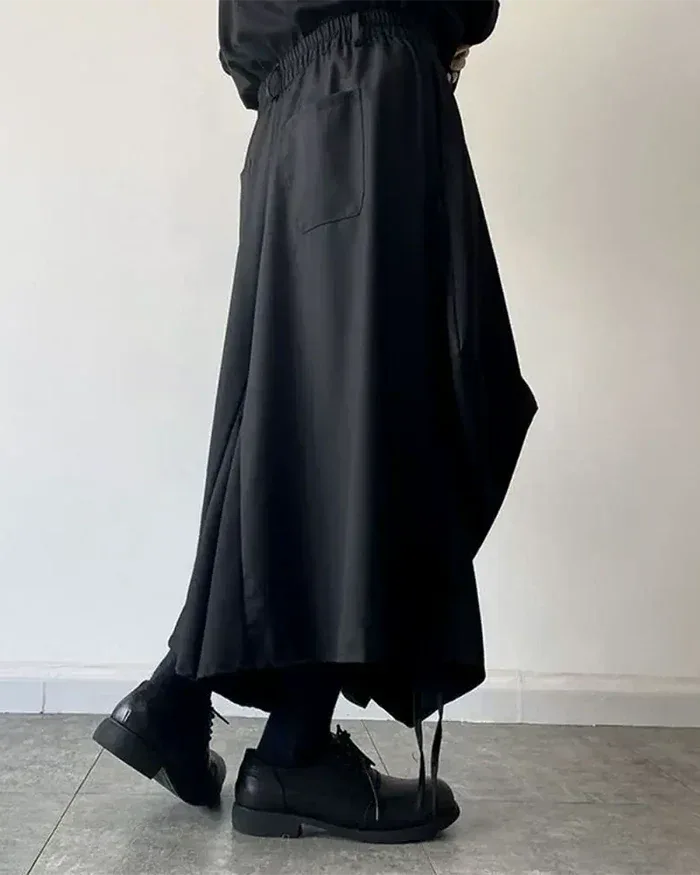Chic Contemporary Hakama Design -  japanese style - Stylish Modern Hakama Trousers for Everyday Wear