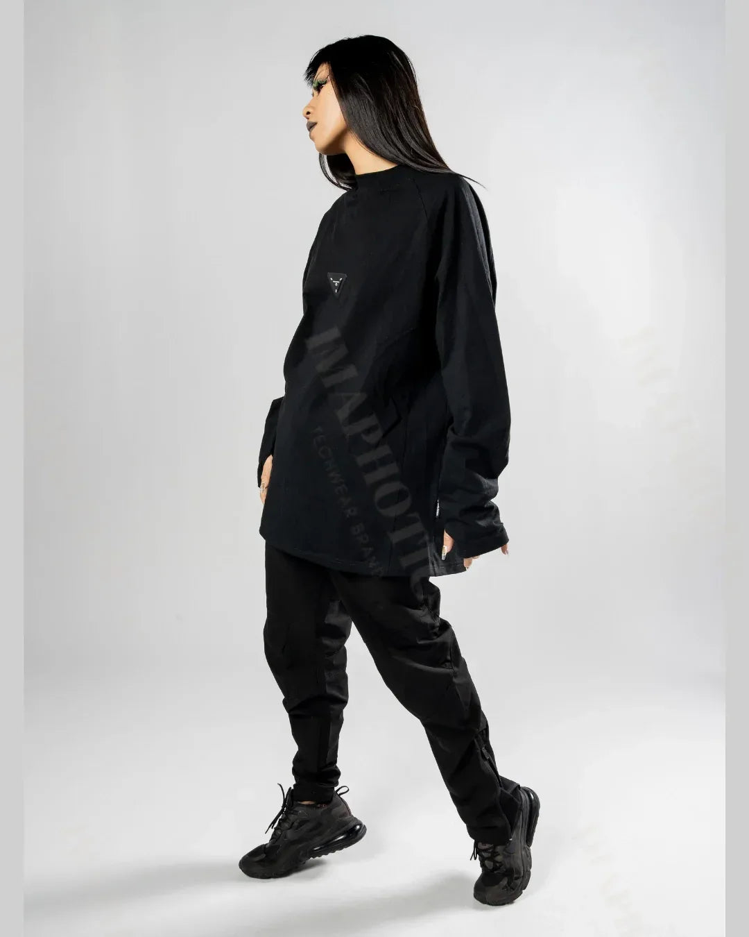 Chic Everyday Long-Sleeve Sweatshirt -  trendy sweatshirt - Chic Everyday Long-Sleeve Sweatshirt for Comfort