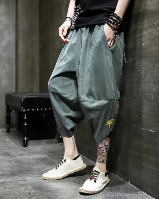 Chic Japanese Cropped Hakama - contemporary techwear hakama - Chic Japanese Cropped Hakama Pants for Modern Wear