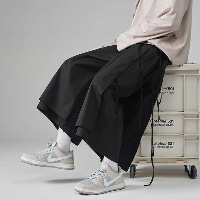 Chic Relaxed Hakama Pants -  japanese style - Chic Relaxed Hakama Pants for Everyday Comfort