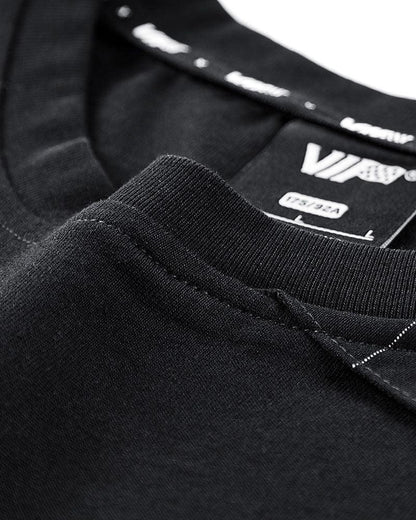 Dynamic Plaid Techwear T-Shirt -  adjustable fit t-shirt - Stylish Plaid Techwear T-Shirt with Adjustability