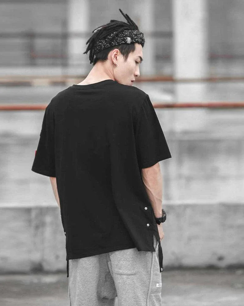 Exploration-Ready Pocket Tee -  stylish techwear top - Stylish Pocket Tee for Everyday Adventure