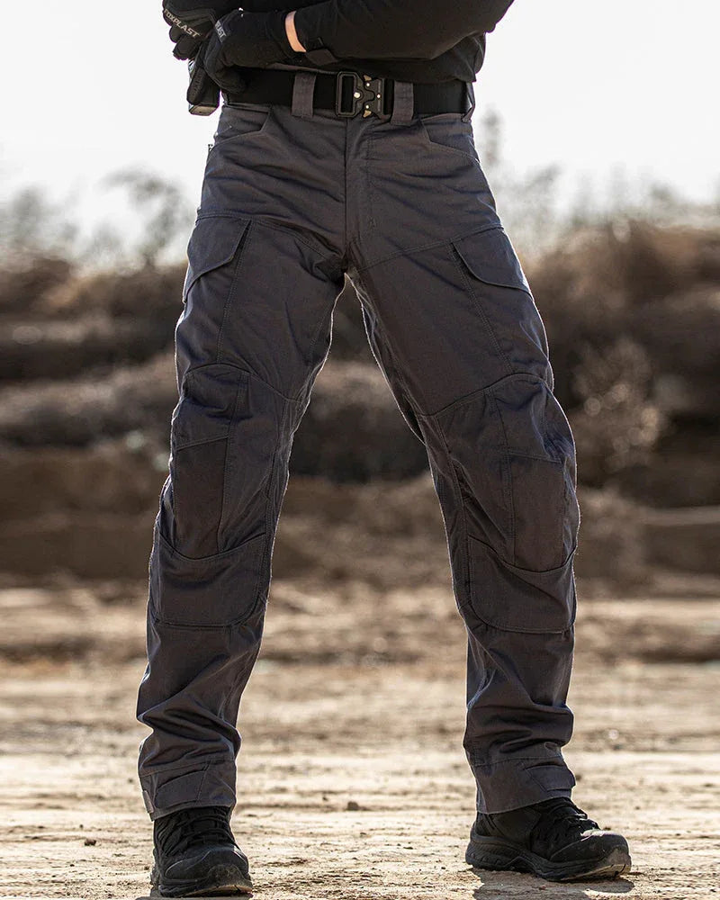 Explorer's Essential Cargo Trousers -  breathable fabric - Stylish Cargo Trousers for Outdoor Action