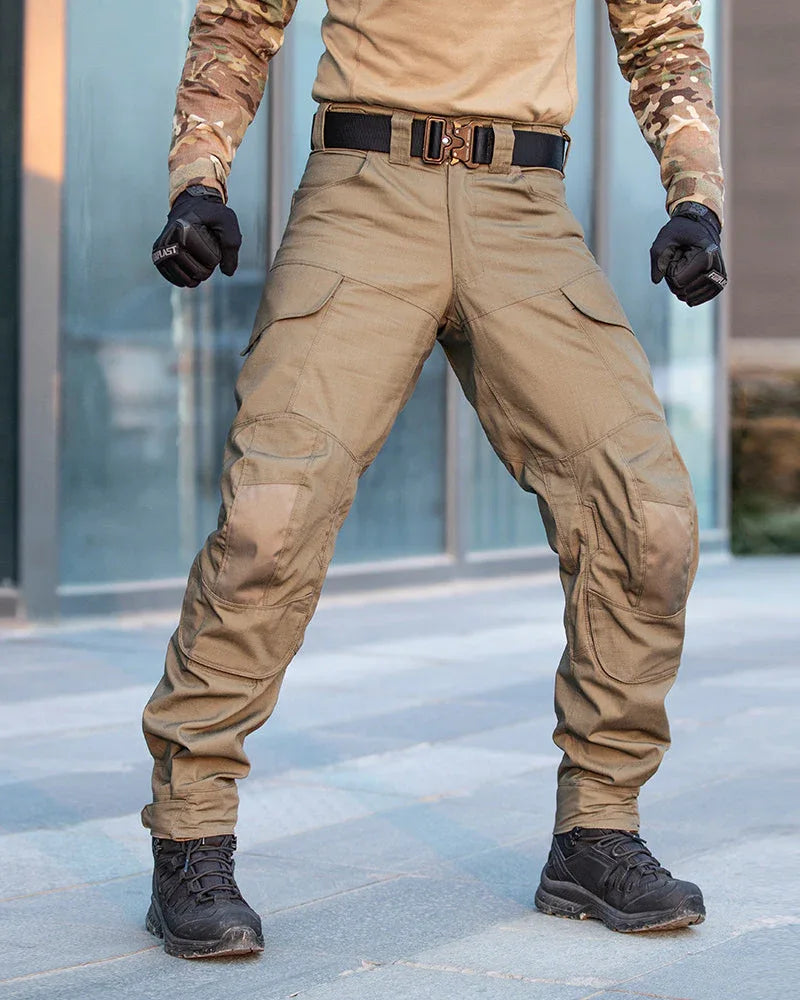 Explorer's Essential Cargo Trousers - cargo trousers - Stylish Cargo Trousers for Outdoor Action