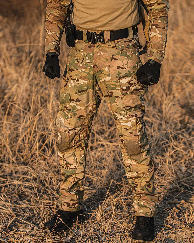 Explorer's Essential Cargo Trousers - durable outdoor pants - Stylish Cargo Trousers for Outdoor Action