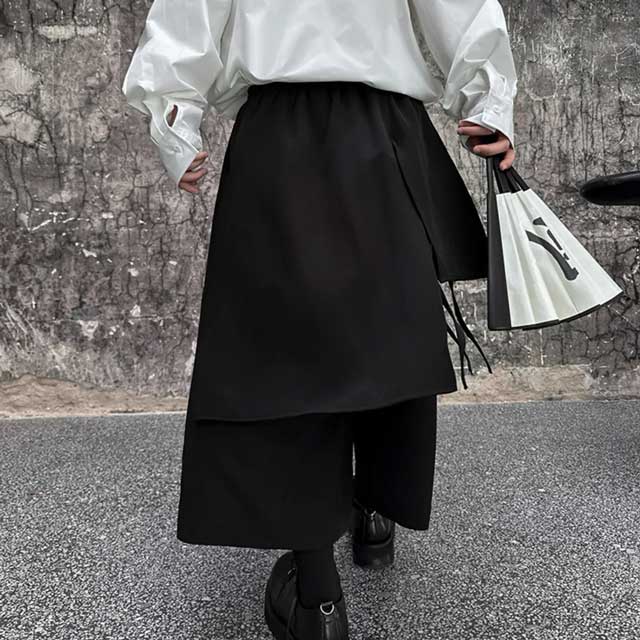 Striking Japanese Hakama Trousers