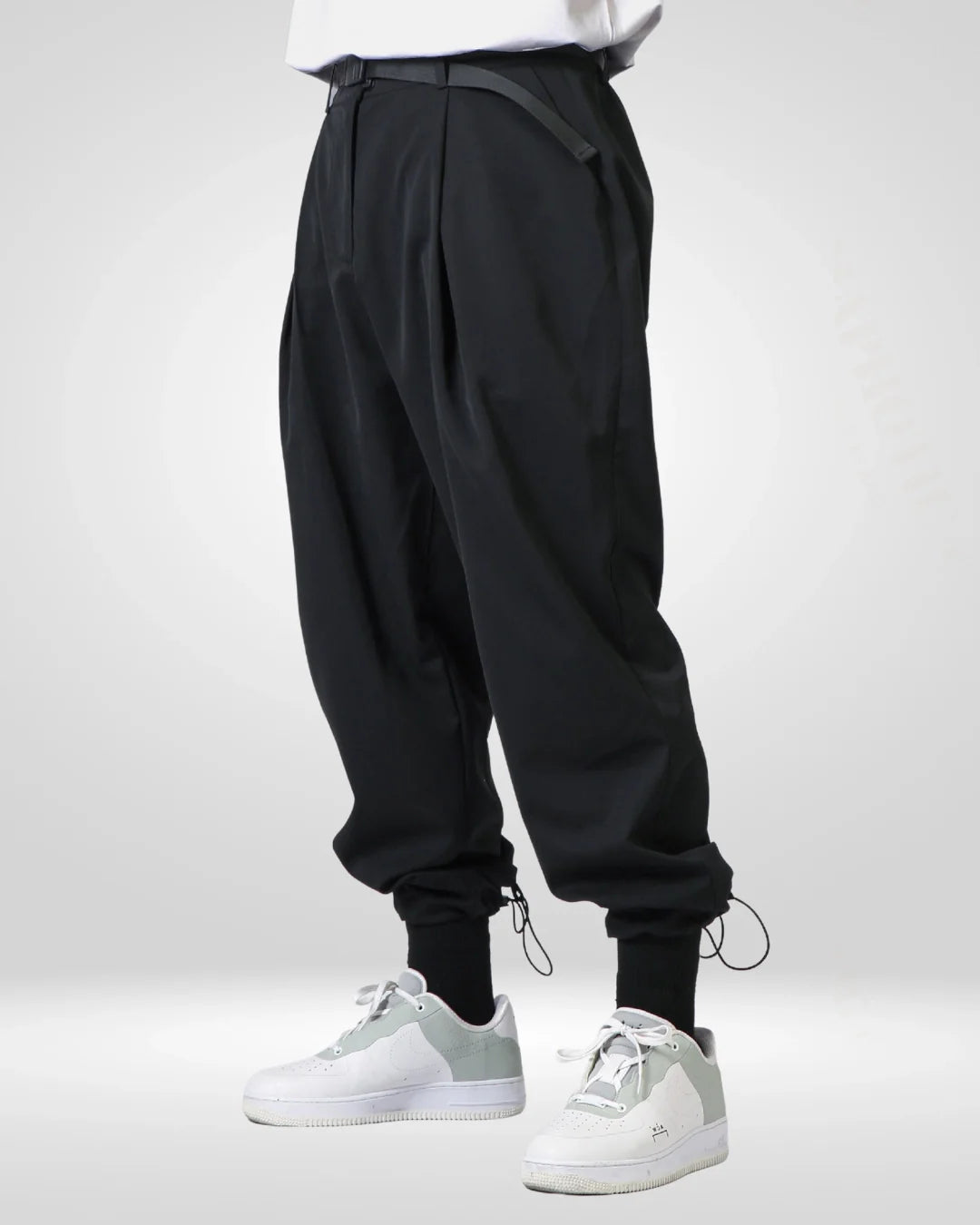 loose fitting pants
