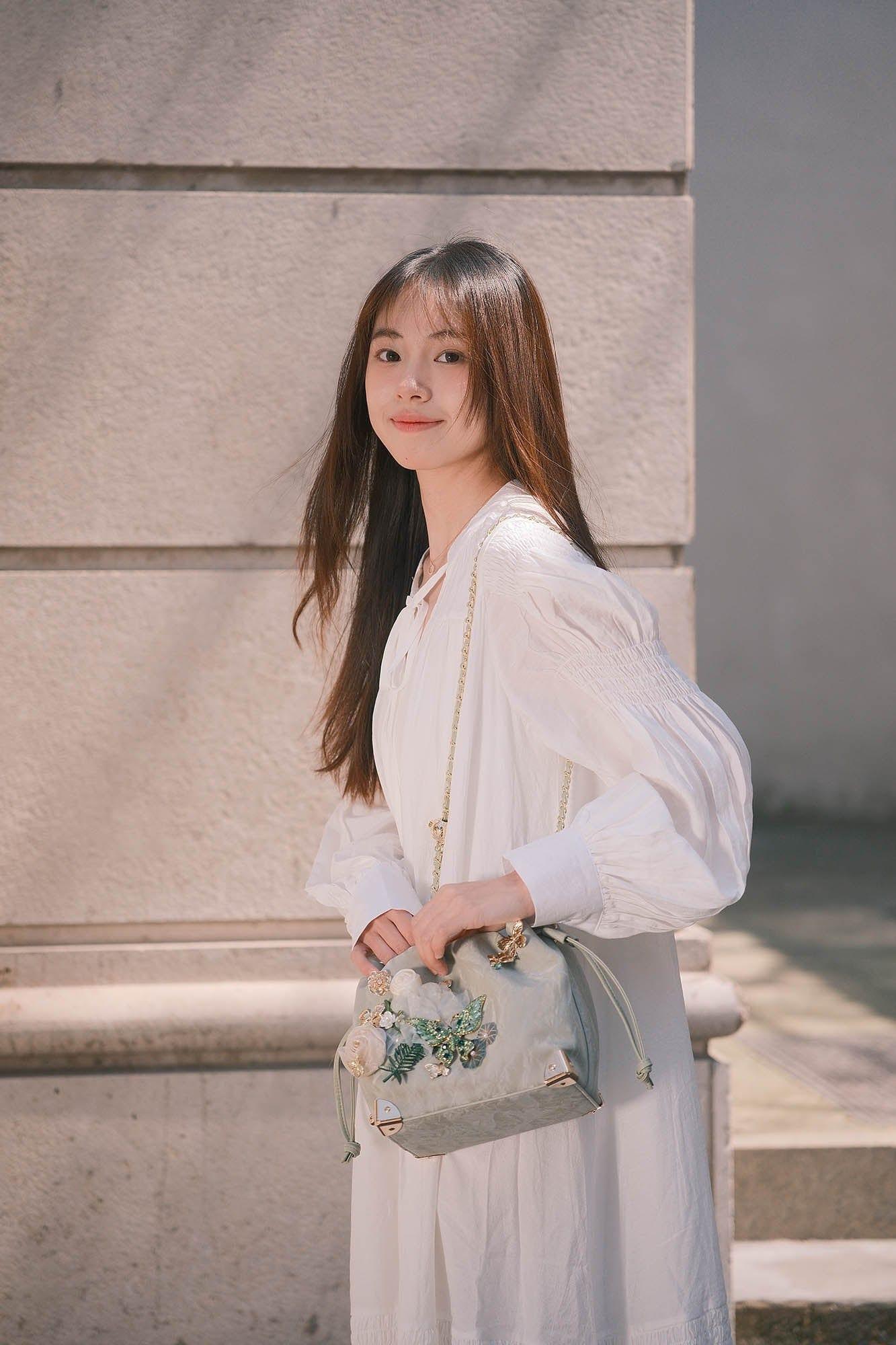 Lovely Floral Butterfly Bucket Bag -  butterfly bag - Floral Butterfly Bucket Bag in Sage Green