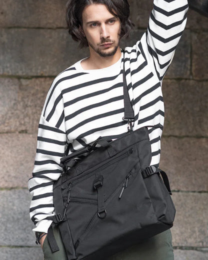 Roomy Chic Messenger Bag -  chic bag - Stylish Soft Techwear Horizontal Square Bag