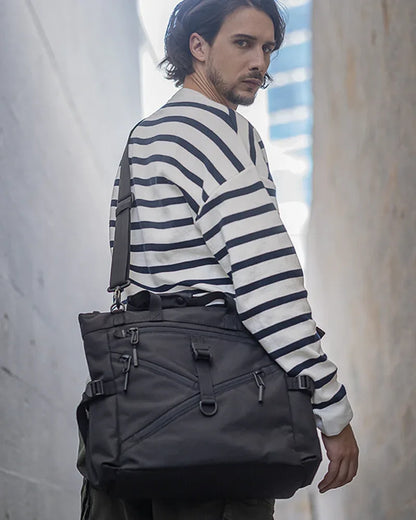 Roomy Chic Messenger Bag - techwear-core - Stylish Soft Techwear Horizontal Square Bag