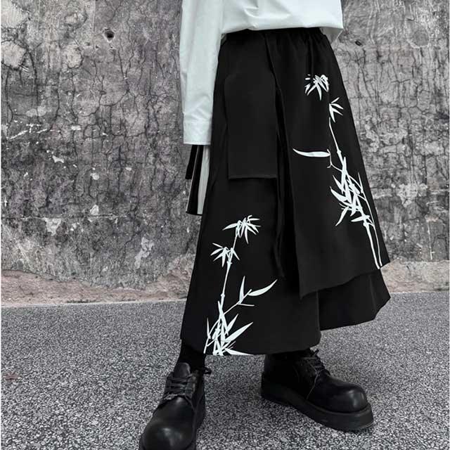 Striking Japanese Hakama Trousers - hakama pants - Stylish Japanese Hakama Trousers for All Occasions