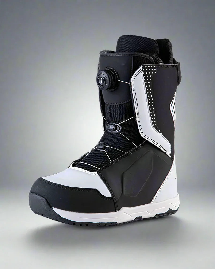 Stylish Dual-Tone Snow Boots - durable snow boots - Stylish Dual-Tone Snow Boots for Every Adventure