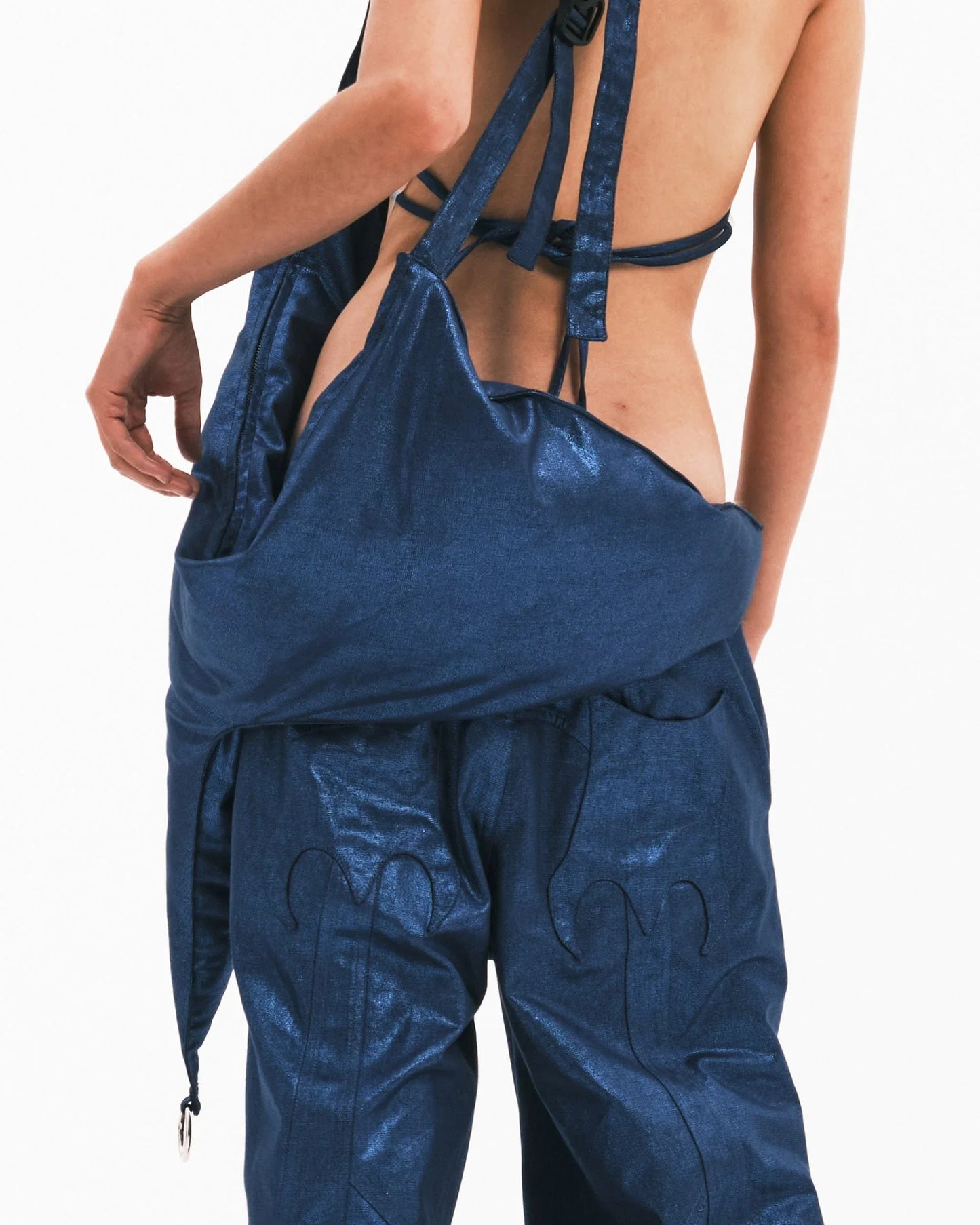 Stylish Metallic Thorn Tote -  three-dimensional interior - Chic Metallic Thorn Crossbody Tote Bag