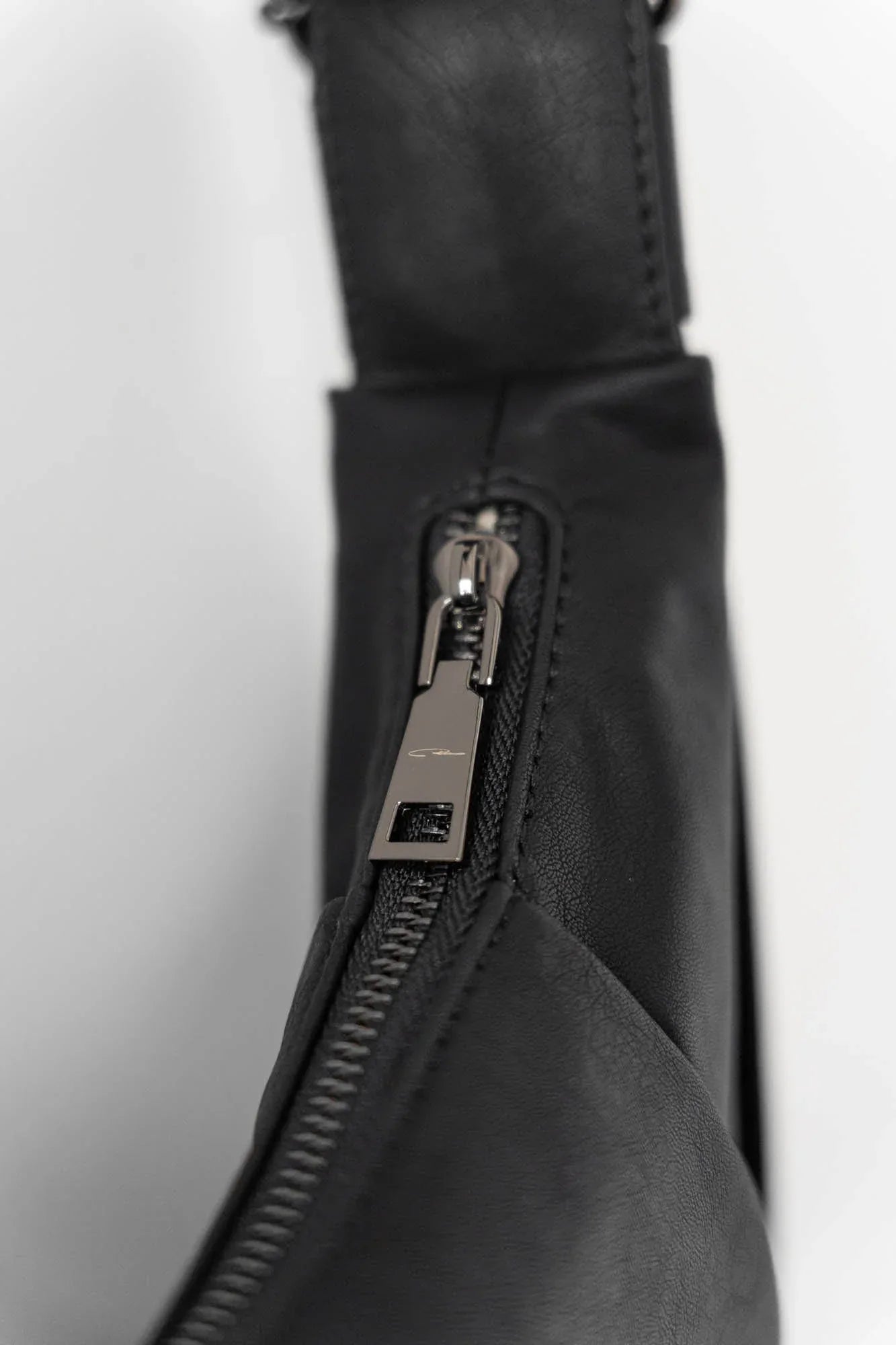 Stylish Pleated Waxed Leather Tote -  adjustable shoulder strap - Stylish Pleated Waxed Leather Tote Bag
