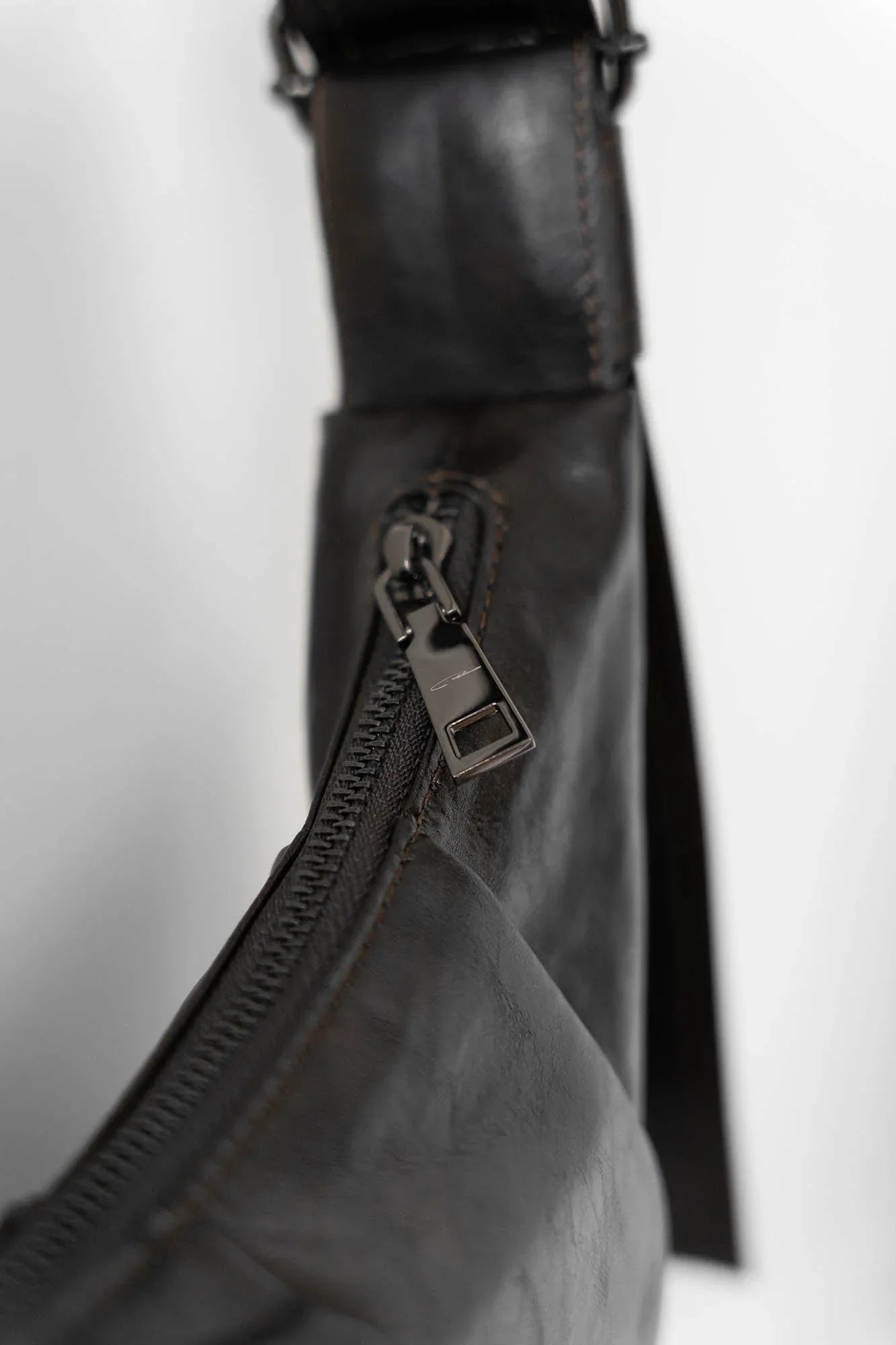 Stylish Pleated Waxed Leather Tote - croissant shaped bag - Stylish Pleated Waxed Leather Tote Bag