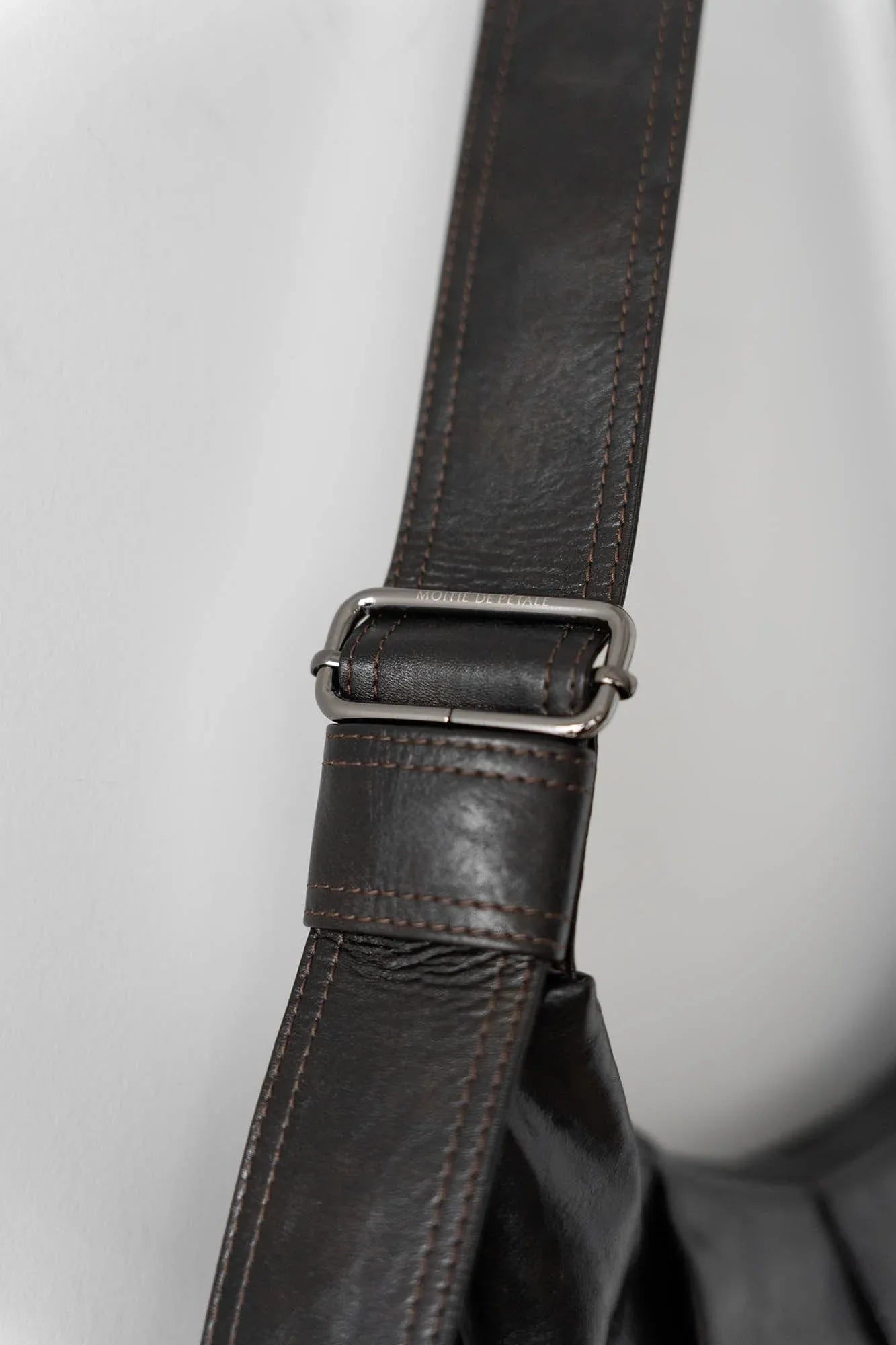 Stylish Pleated Waxed Leather Tote -  waxed leather - Stylish Pleated Waxed Leather Tote Bag