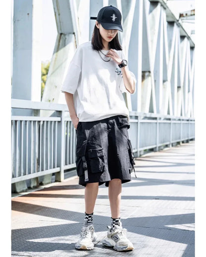 Ultimate Quick-Dry Summer Cargo -  quick-dry shorts for summer - Quick-Dry Black Cargo Shorts for Summer Adventures