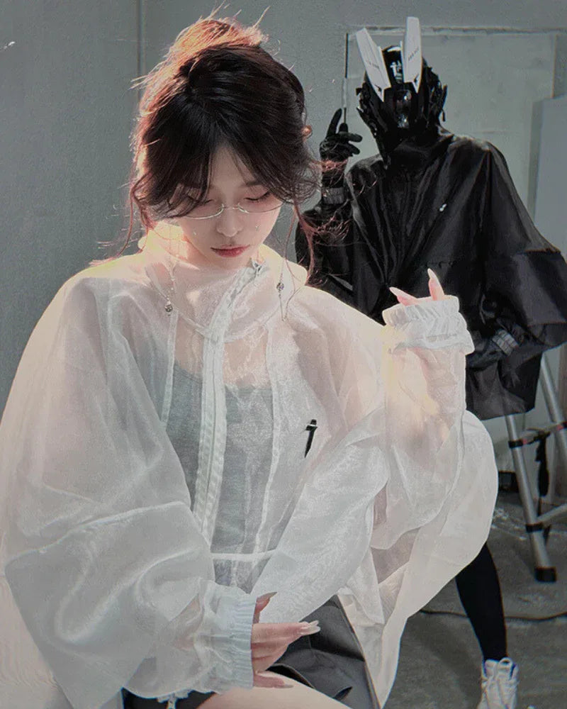 Ultimate Sun Protection Cape -  functional cape - Stylish Sun Protection Cape for Versatile Outfits