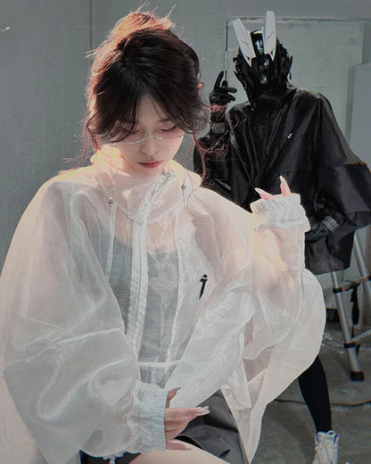 Ultimate Sun Protection Cape -  functional cape - Stylish Sun Protection Cape for Versatile Outfits