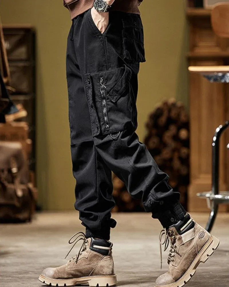 Versatile Utility Cargo Trousers -  urban style - Functional Techwear Cargo Trousers for All