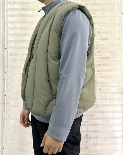 Versatile Winter Utility Vest -  comfortable fit for layering - Versatile Winter Utility Vest for Urban Wear