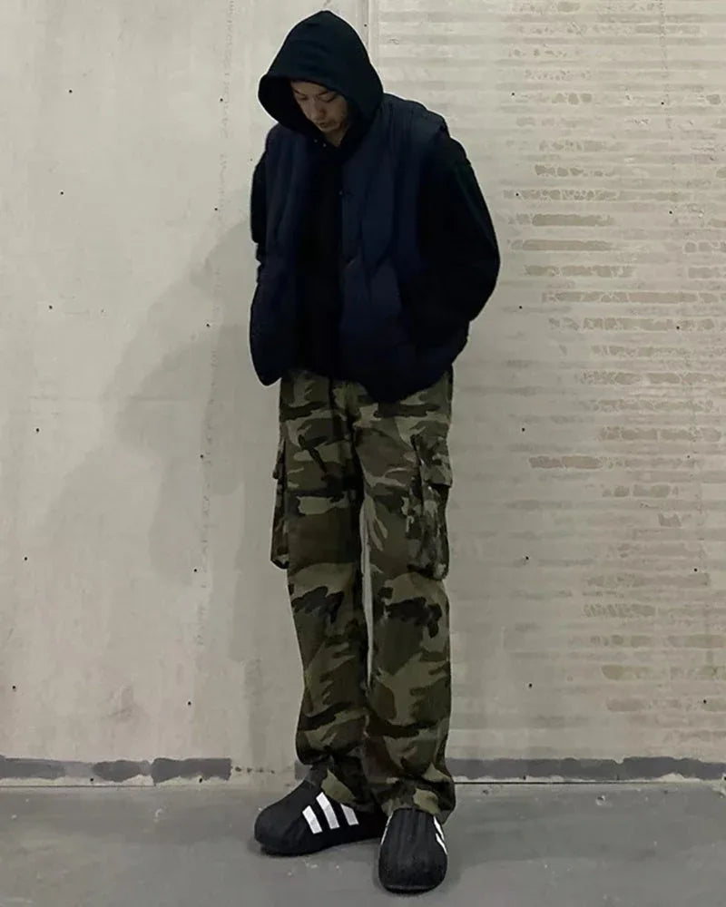 Versatile Winter Utility Vest -  urban style - Versatile Winter Utility Vest for Urban Wear