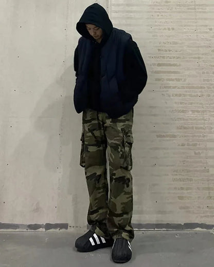 Versatile Winter Utility Vest -  urban style - Versatile Winter Utility Vest for Urban Wear